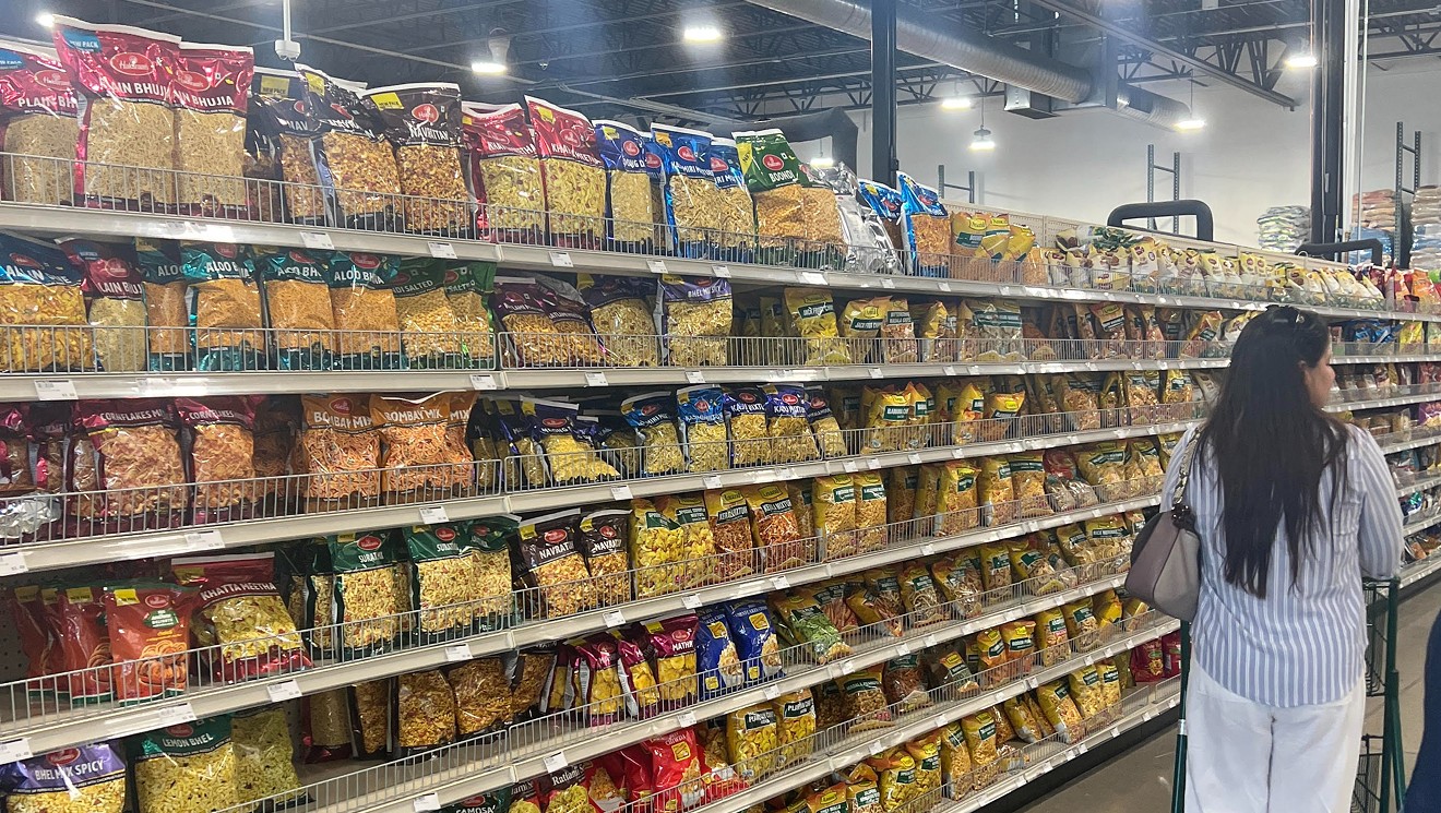 Taaza Mart, Region’s Largest South Asian Market, Now Open in Aurora