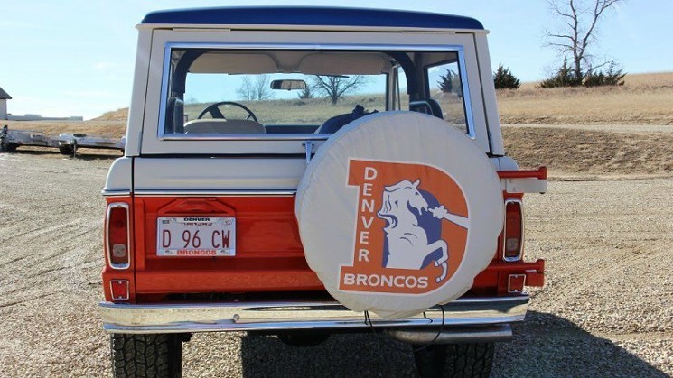 This pic proves there are Broncos enthusiasts throughout the region. Note the Kansas license plate. - BRINGATRAILER.COM