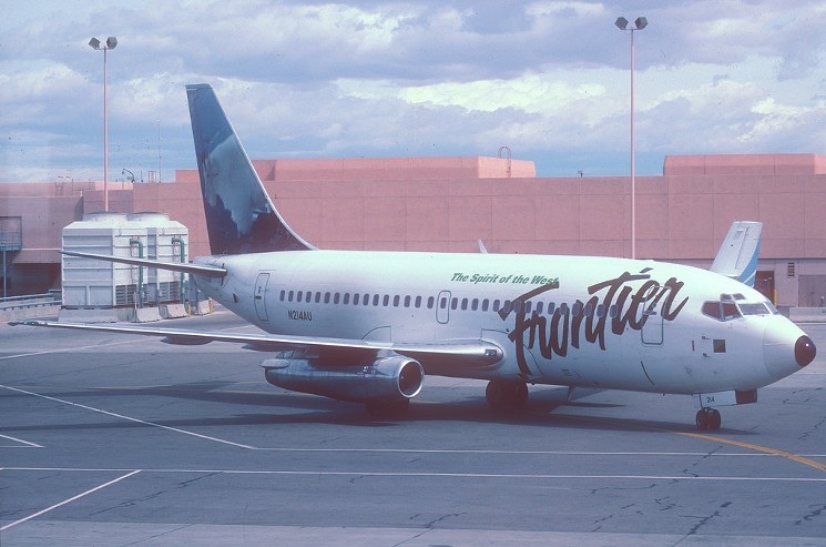 Frontier Airlines' Boeing 737 in 1995. - AERO ICARUS AT FLICKR