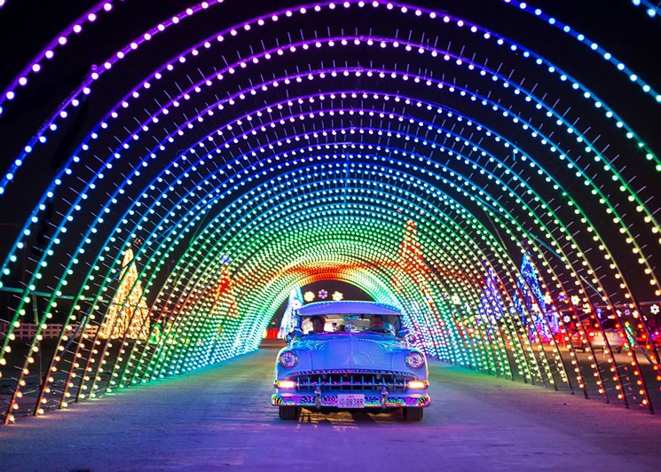 Enjoy vroom with a view at Christmas in Colorado. - CHRISTMAS IN COLOR