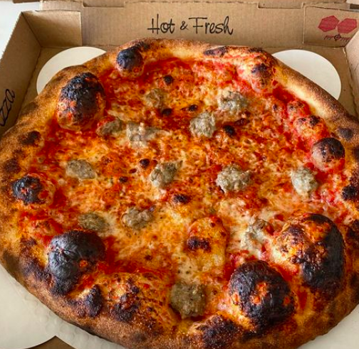 Expect a nicely charred, bubbly crust at Pizzeria Lui. - PIZZERIA LUI/INSTAGRAM