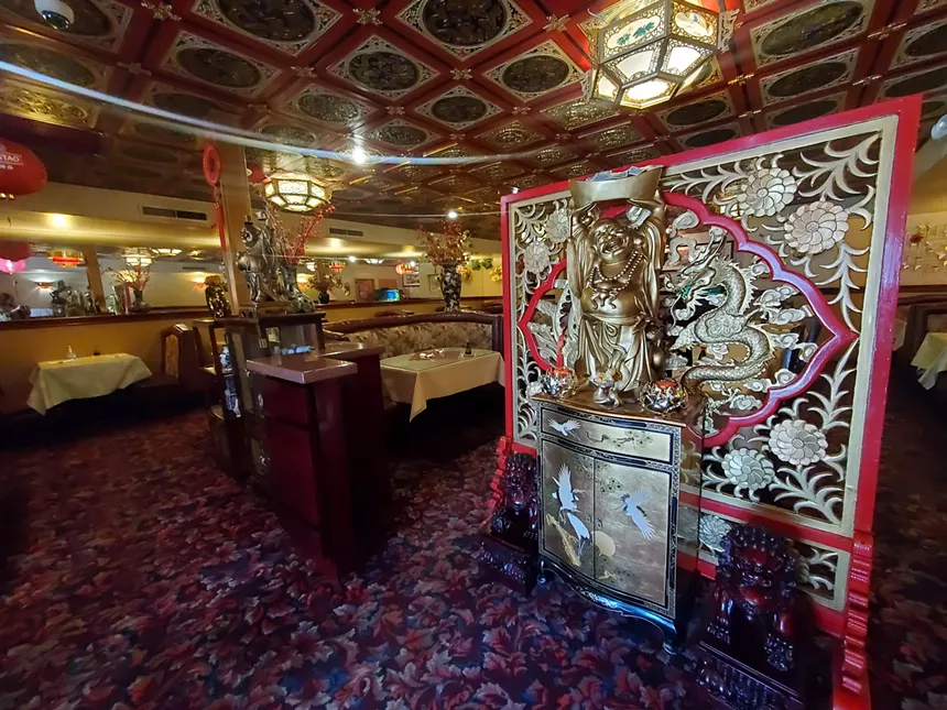 a restaurant with Chinese decor