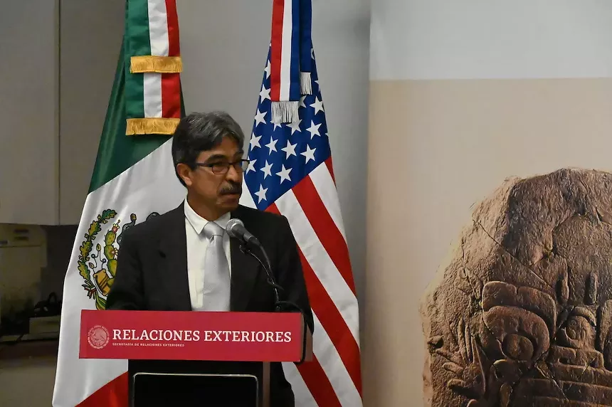 Mario Córdova Tello talks about the iconography of the Olmec "Earth Monster."