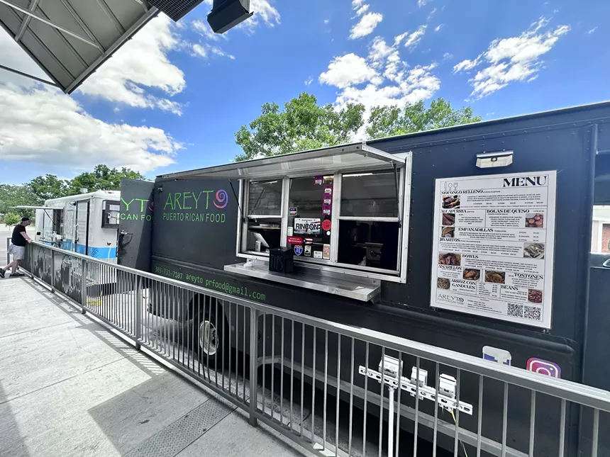 a black food truck