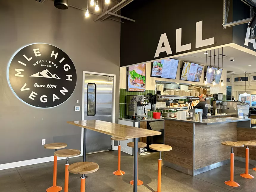 The interior of a fast food restaurant