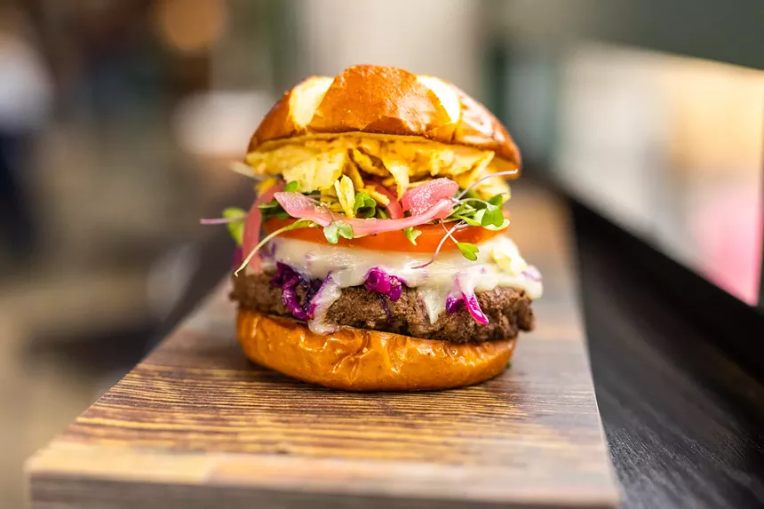 a cheeseburger