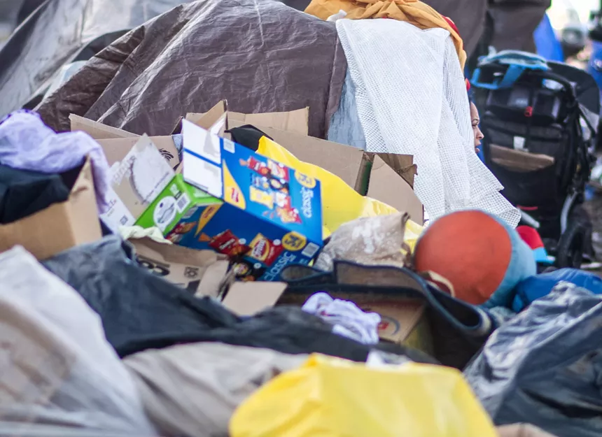 migrant belongings