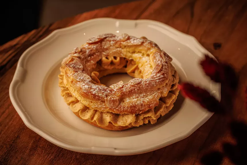 a paris-brest pastry
