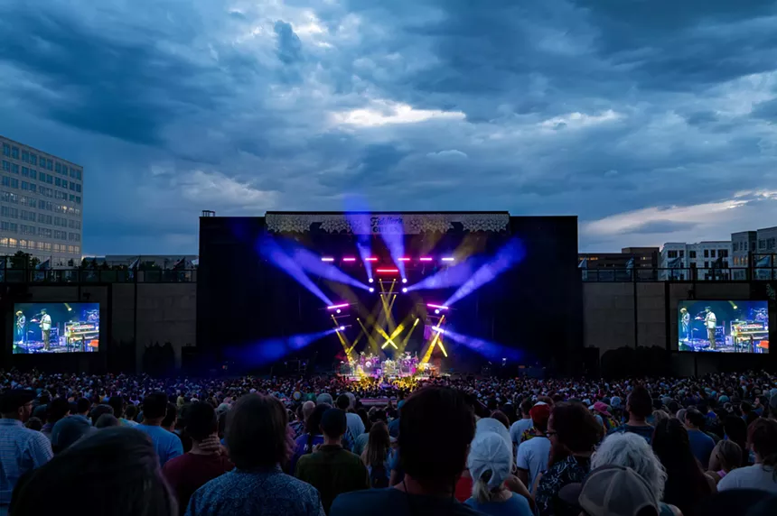 lights from a stage