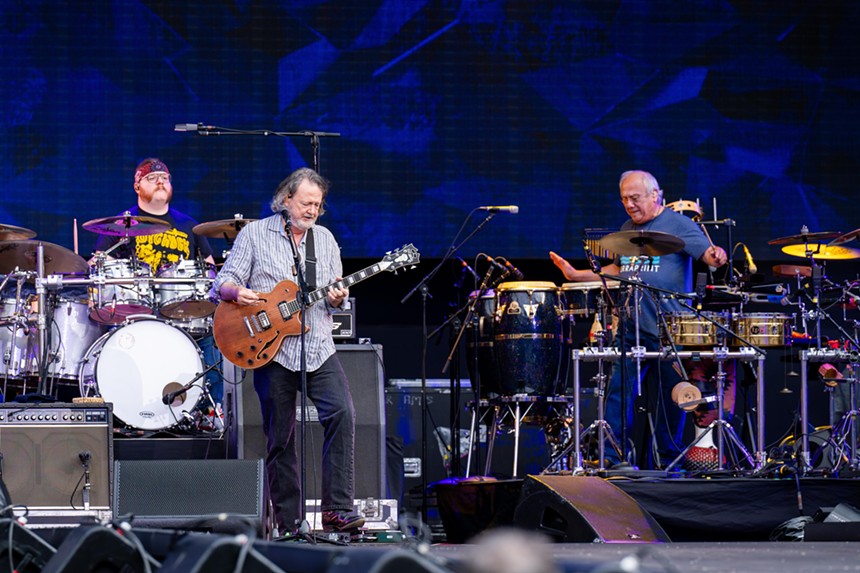 widespread panic performing on stage