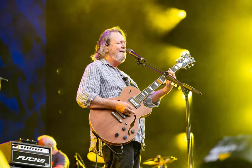 widespread panic performing at empower field in denver