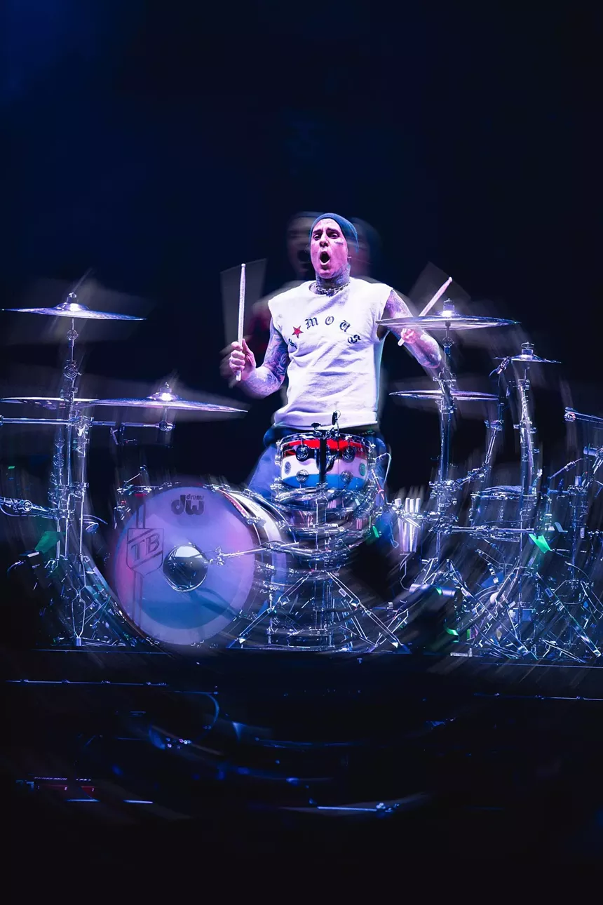 Travis Barker energizing the crowd. Photography By: Jason Myers (@memorandum_media)