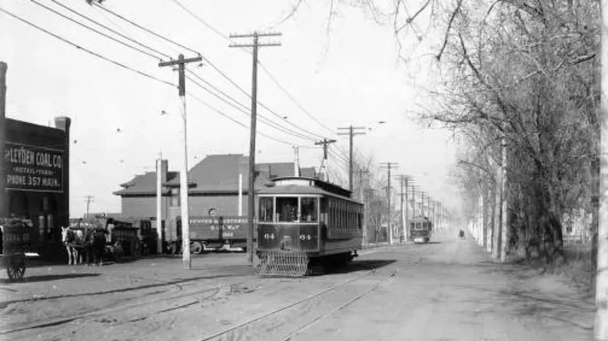 Tennyson Street in 1900-1905 with two trolley cars, one with stops at the original Elitch Gardens.