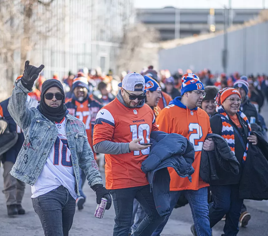 fans in Bo Nix jersey