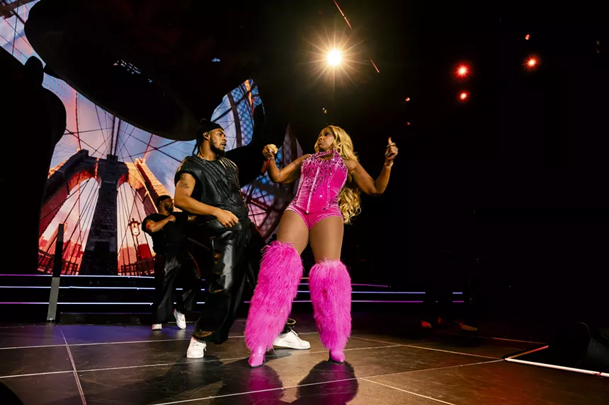 Mary J. Blige performing at Denver Ball Arena
