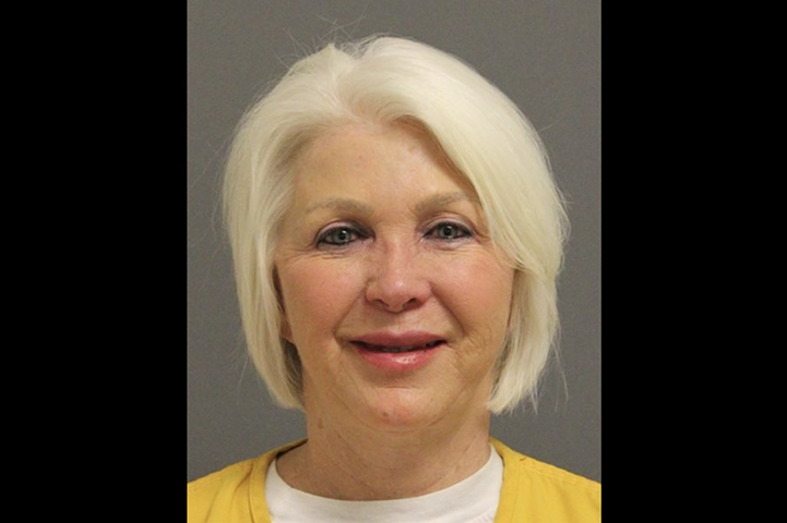 blonde woman mug shot