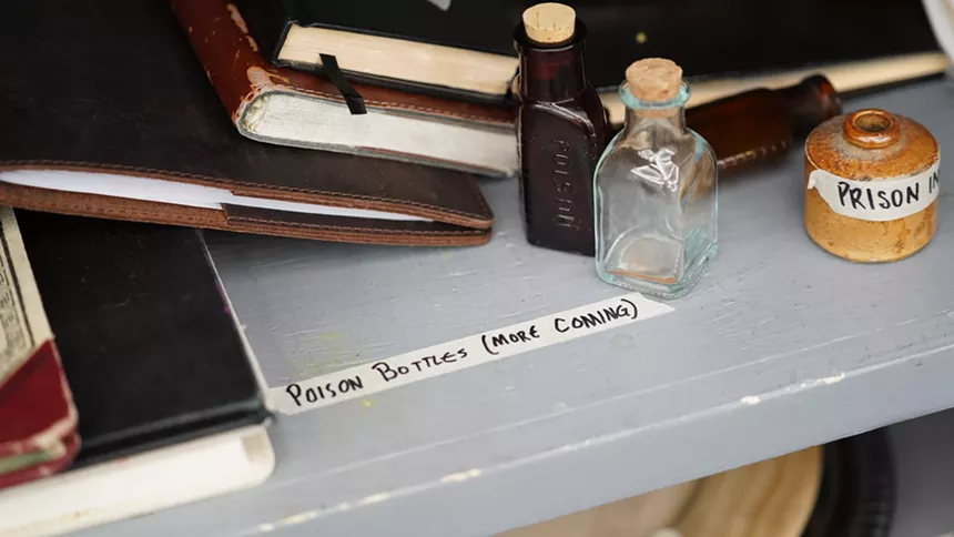 set items on a shelf