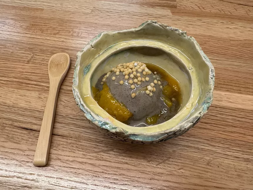 dessert dish