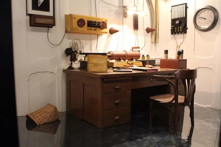 A flooding desk