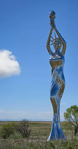 state of liberty sculpture