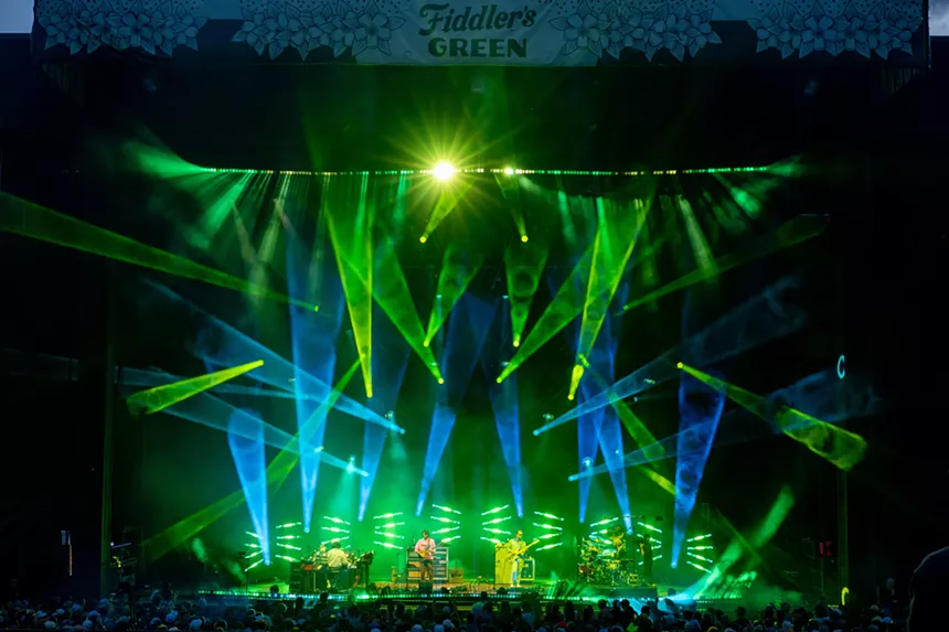 Light show for Goose