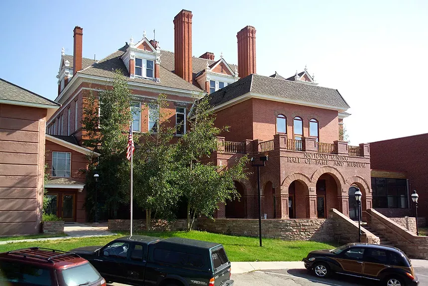 An old brick building