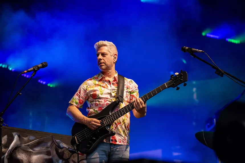 Mike Gordon playing bass