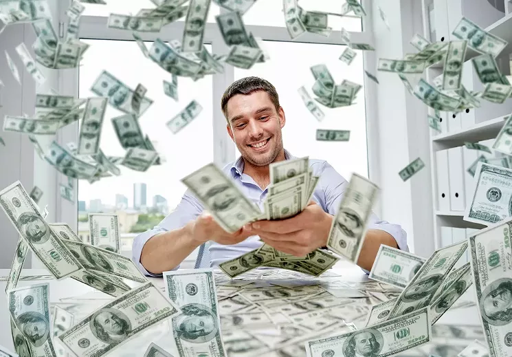 SHUTTERSTOCK.COM/SYDA PRODUCTIONS