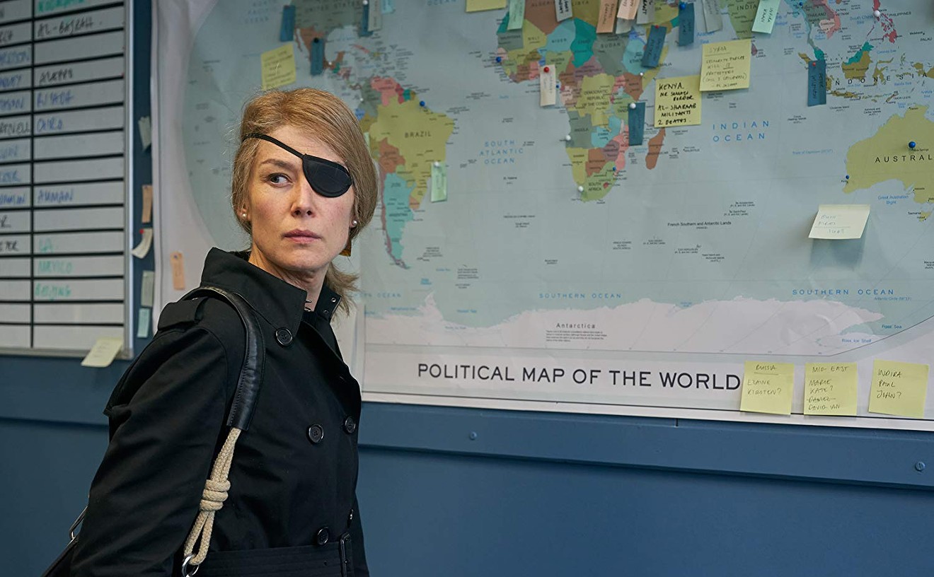 Starring in Matthew Heineman's A Private War, Rosamund Pike plays Marie Colvin, the behind-the-frontlines war correspondent for England’s Sunday Times who died in Syria in 2012.