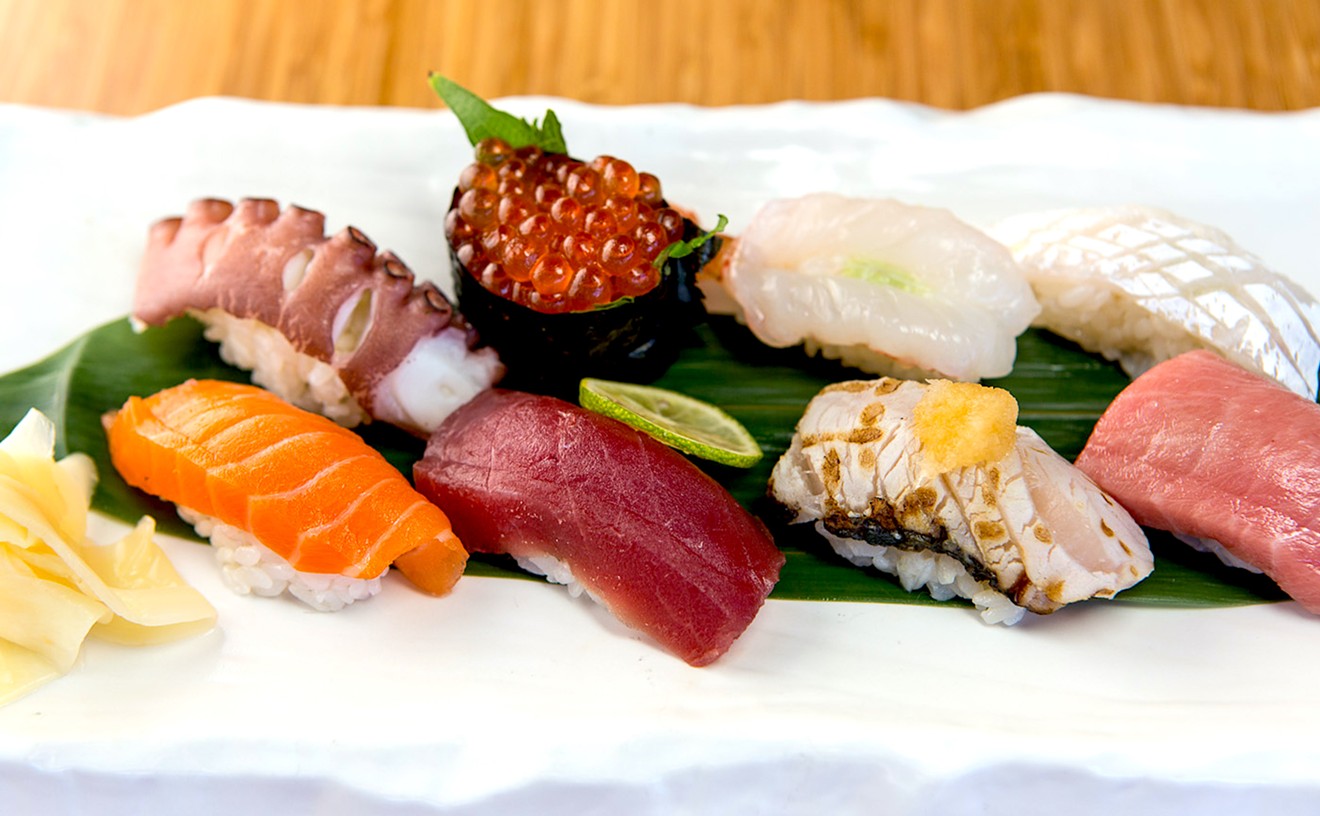 sushi_den_sushi.jpg