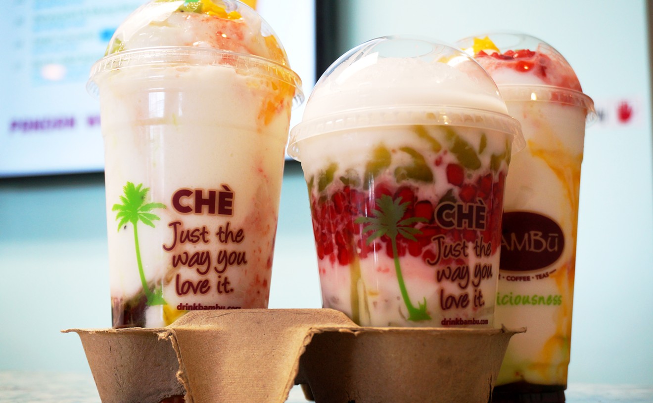 A few of Bambu's refreshing che (desserts) and smoothies.