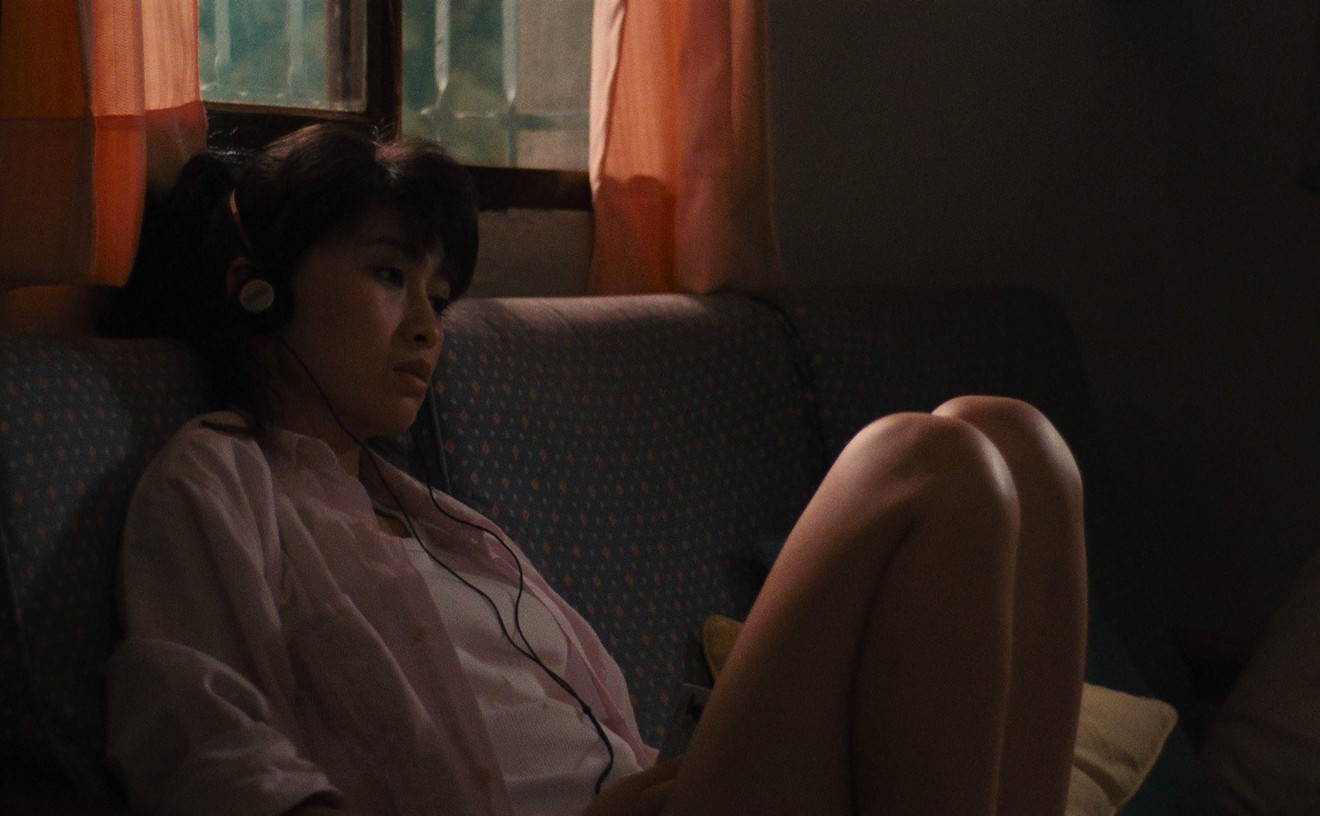 Yang Lin plays 20-year-old Hsiao-yang, an honest girl burdened with keeping her entropic family in one piece, in Hou Hsiao-hsien's Daughter of the Nile.