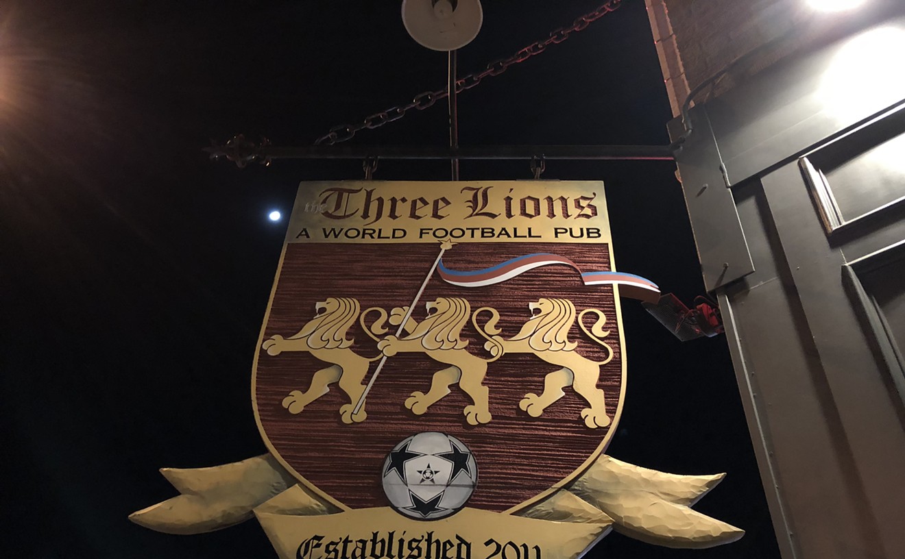 The English-style pub sign lets people along Colfax know what Three Lions is all about: football, or what many people around these parts call soccer.