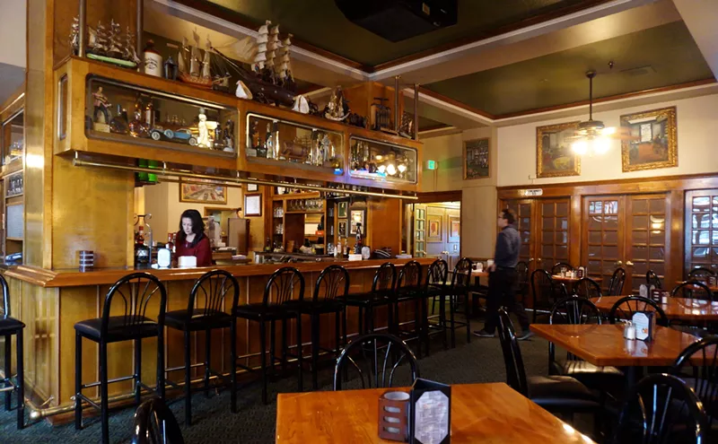 Best Middle Eastern Restaurant 2001 Pita Jungle Best Of Denver 