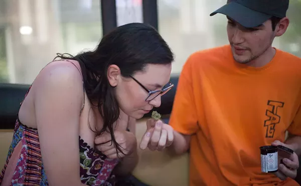 South Denver Pot Lounge, Tour Service Plans to Open by 4/20