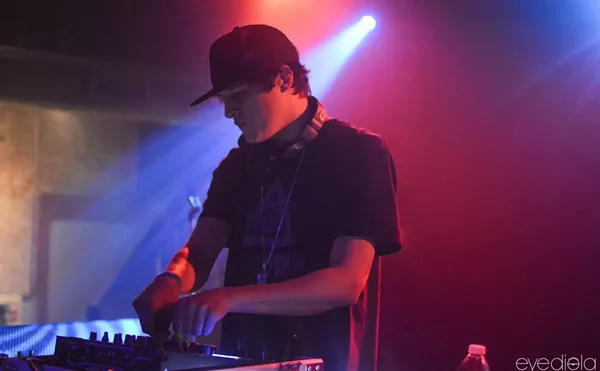 Dillard Evokes Maternal Love on Garden Mother Release