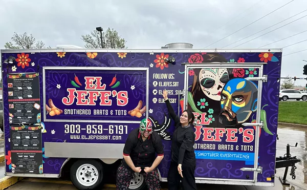 Track Down El Jefe's for Its Smothered Brats &amp; Tots