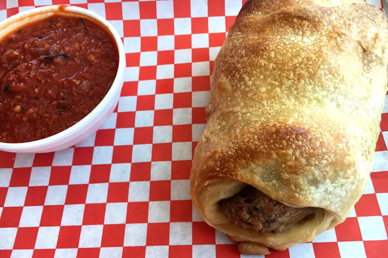 This cannoli doesn't come with chocolate chips.