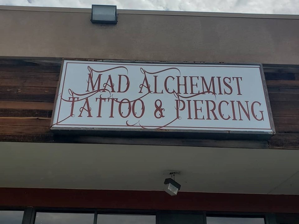 Mad Tatter Tattoo and Piercing 8646 South Roberts Road Justice Reviews  and Appointments  GetInked