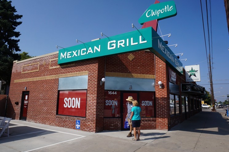 chipotle-evans-ext-reopening.jpg