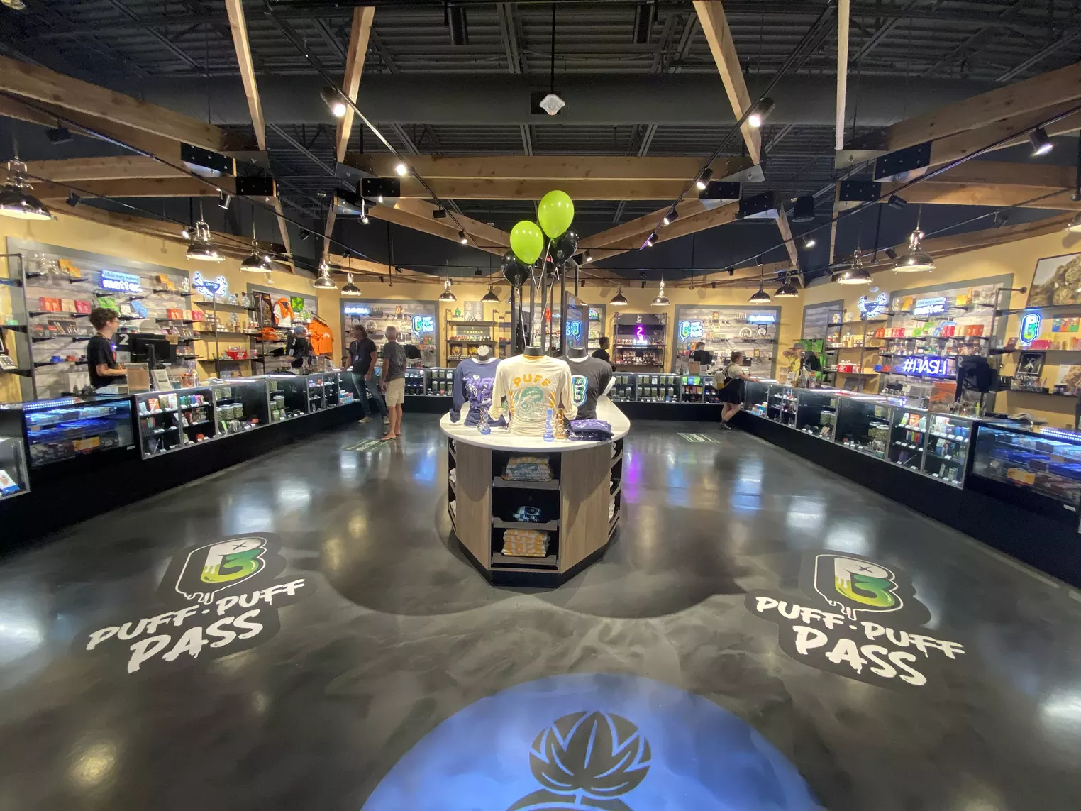 LivWell's First Store in Denver Tech Center Highlights New Dispensary Openings - Vimarsana News