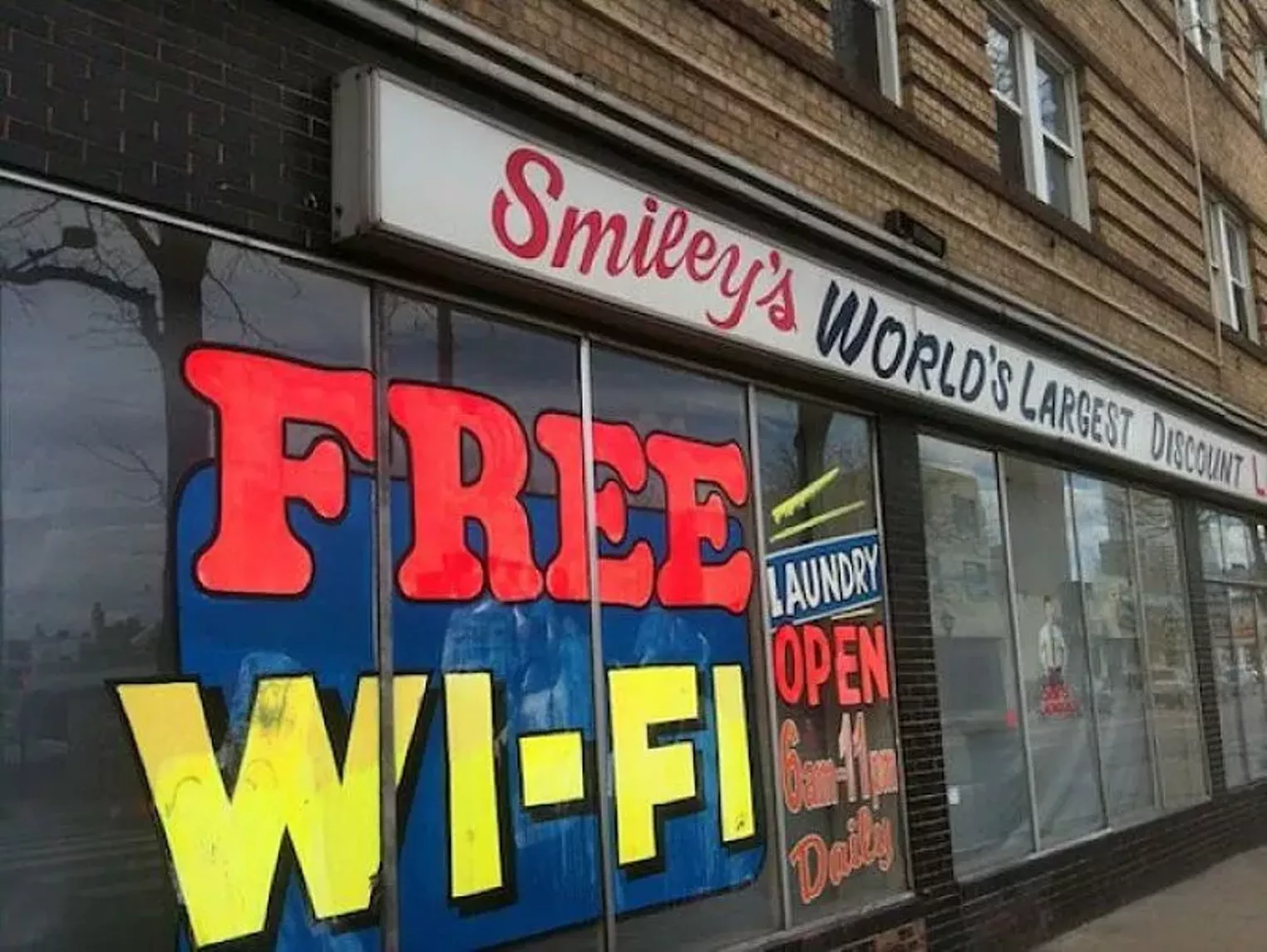 Smiley's Laundromat Is Finally Washed Up; Building Will Be Demolished