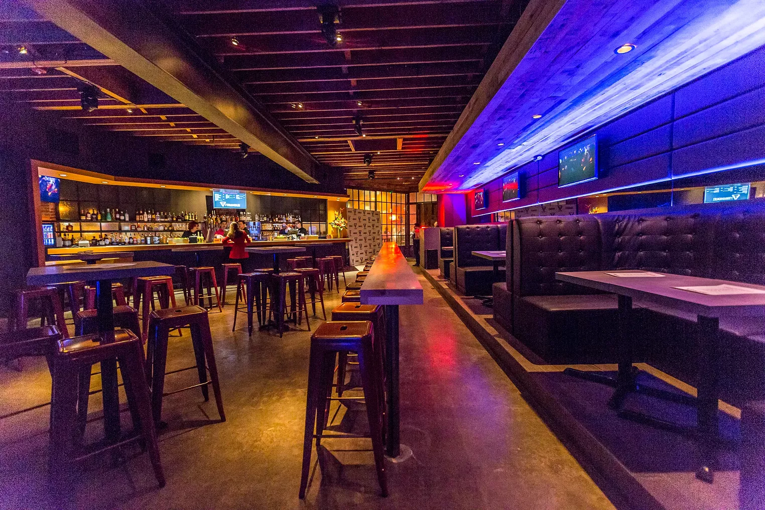 The Triangle Bar Brings Upscale Gay and Cafe to Broadway