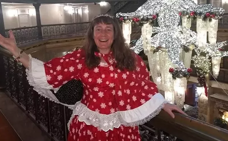 Image: Verse-Case Scenario: North Pole Poet Laureate Spreads Christmas Cheer