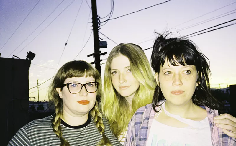 Image: Want to Start a Band? Vivian Girls Say "Just F*cking Do It"