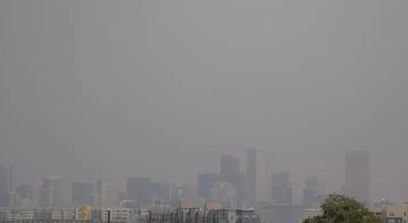 Image: Hazy Denver skyline covered in smoke