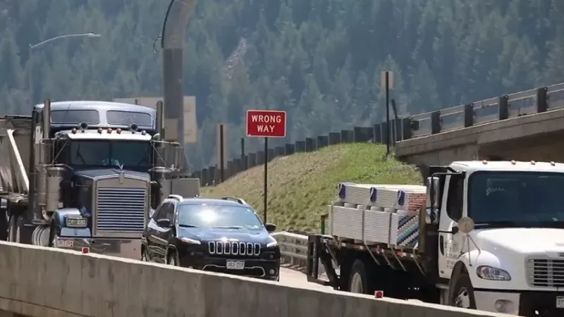 Image: Traffic on westbound I-70 past Floyd Hill.