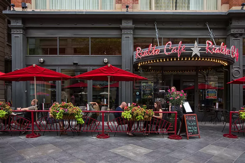 Image: The Rialto Cafe relied on downtown office workers, theater patrons, tourists and conventioneers to fill its dining room.